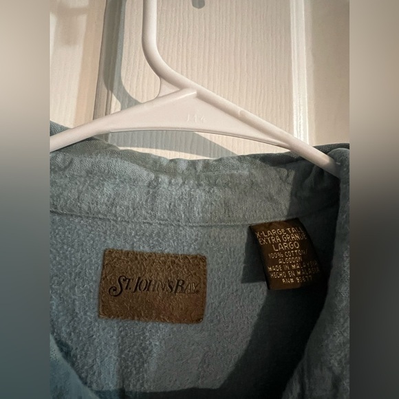 St John’s Bay Button Down Flannel 🍁 - Picture 6 of 9